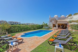 Villa Tess image