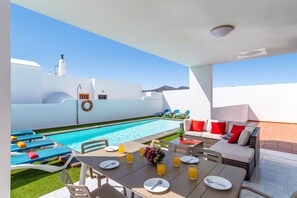 Villa Volcan image