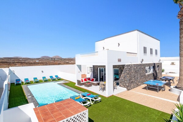 Villa Volcan image