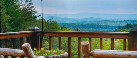 Relax on the deck and soak in the long-range mountain views!