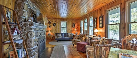 Mercer Vacation Rental Cabin | 2BR | 1BA | 1,000 Sq Ft | Step-Free Access