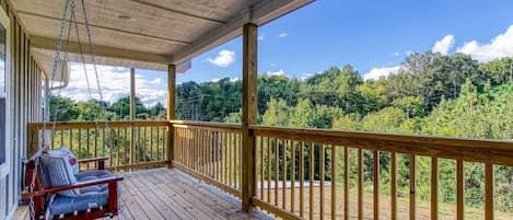 Sticks Creek's deck with amazing views