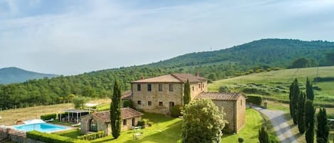 Aerial view of this Tuscany villa