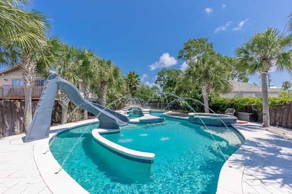Welcome to Mimosa's Sunset Paradise. Private custom pool!