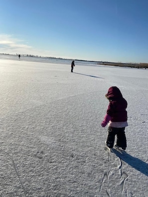 Skidåkning och snöaktiviteter