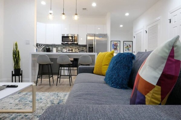 Open floor plan living room and kitchen 