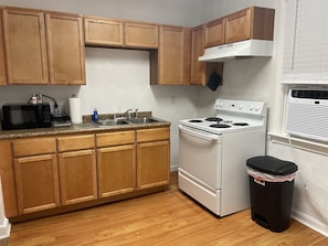 Full Size Kitchen