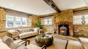 Shaven Cottage Lounge - StayCotswold