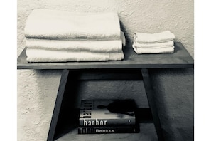 Bathroom amenities