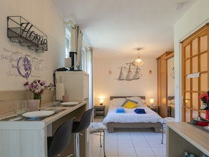 Furniture, Bed, Interior Design, Bedroom, Wall, Bed Sheet, Room, Bedding, Wood, Flooring