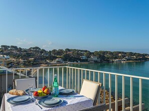 Blau, Wohngebiet, Balkon, Küste, Meer, Wohnung, Resort, Ferienort, Strandresort, Eco Hotel