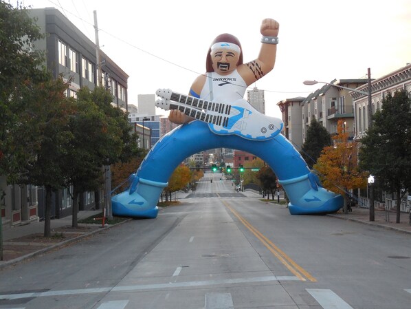 Rock and Roll 10K race comes down 15th Street in October
