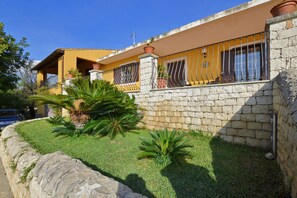 The front of the villa from the entrance