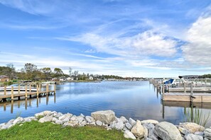 Cedarville Bay | Steps to Lake Huron