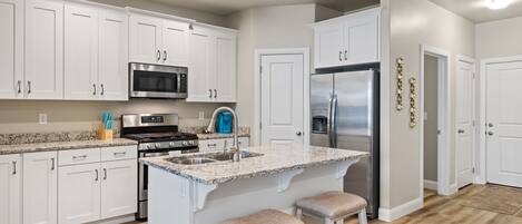 Kitchen  Area with Bar Seating for 2