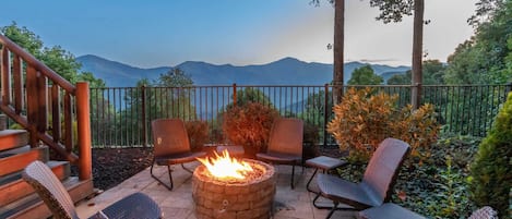 Mountain View around the fire pit