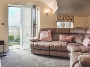 Living area | Kinneret Apartment, Silsden, near Keighley