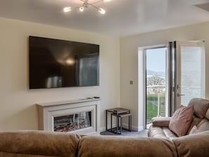 Living area | Kinneret Apartment, Silsden, near Keighley