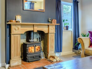 Living room | Fair View, Donington on Bain