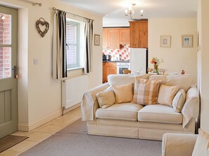 Open plan living space | Lily Broad Cottage, Rollesby, near Great Yarmouth