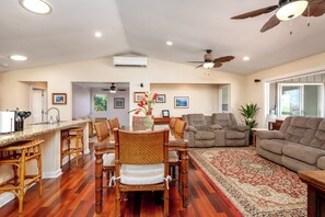 Family room, with A/C