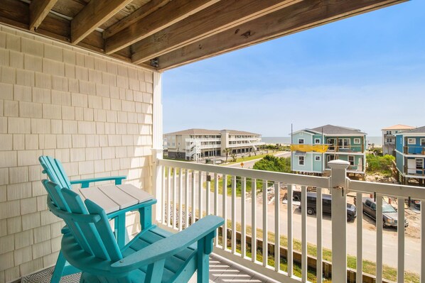 Oceanview from the porch with seating and table to enjoy your favorite beverages!