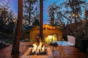 A fireside chat underneath the stars or take a relaxing dip in the Hot Tub.