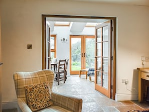 Living room | Nant Y Crogwyn, Penmachno
