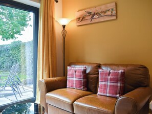 Living area | Stone Cottage, Wingerworth