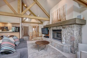 Indoors, Living Room, Room, Flooring, Building