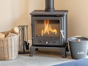 Living area | Dip Tub Den - Brian’s Barns, Skerne, near Driffield