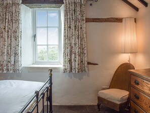 Double bedroom | Pentre Cwm Bach, Llansilin, near Oswestry