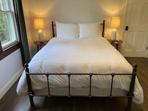 Queen Bedroom 1
