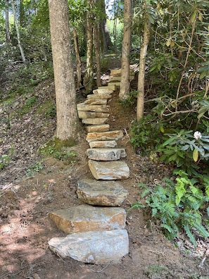 Stone staircase for easy access to the trail, only a few steps from the cabin. 