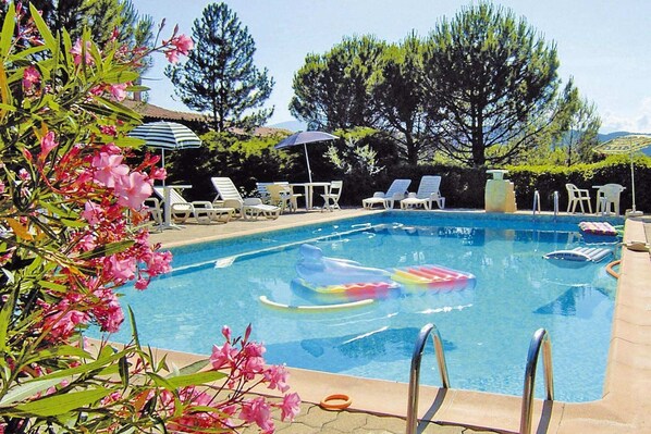 Holiday Home Swimming Pool