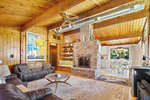 Living area with a fireplace