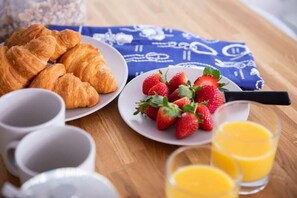 Enjoy leisurely breakfasts before heading out to walk, sail or simply sit and watch boats pass.