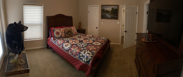 Master Bedroom (Bear Room)