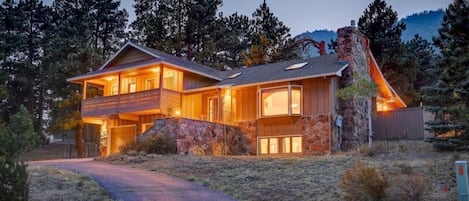 Elk Ridge Lodge...The Perfect Place to Stay!