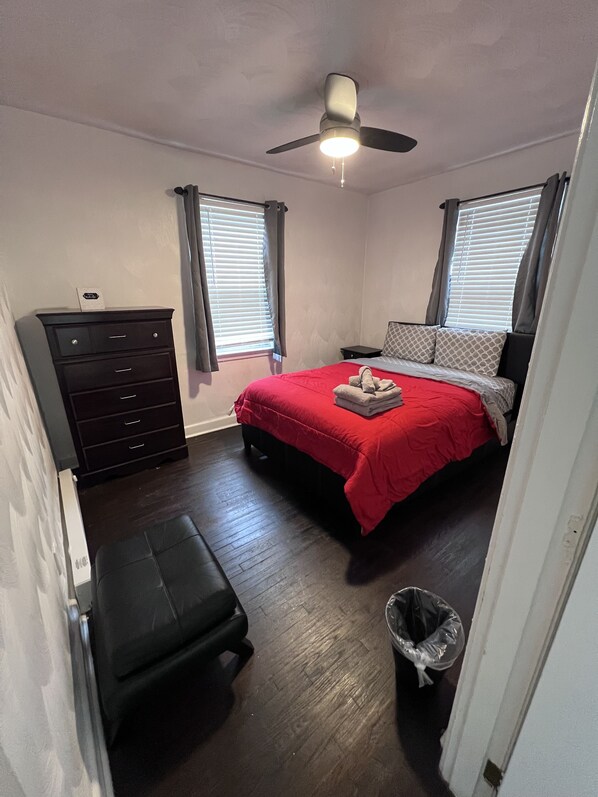 Queen-sized bed in First Bedroom 