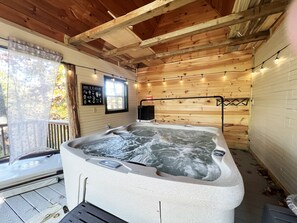 Tina de hidromasaje interior