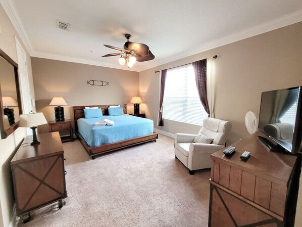 King Bed - Bedroom 1
