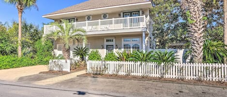 Destin Vacation Rental | 3BR | 2.5BA | 1,594 Sq Ft | Stairs Required for Bedroom