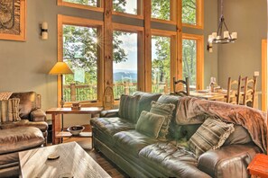 Living Room | 2-Story Cabin