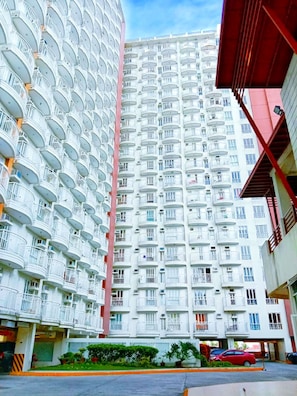 My place CITYLAND Tagaytay is the tallest condo tower in Tagaytay city.