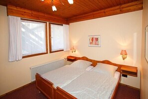 Ferienwohnung 1 70qm, Terrasse, Küche, 2 Schlafzimmer und 1 Wohnzimmer, 5 Pers.-Schlafzimmer 2