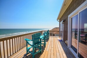 Oceanfront Top Deck