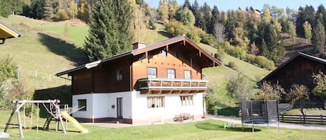 Außenseite Ferienhaus [Sommer]