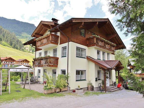 Extérieur maison de vacances [été]