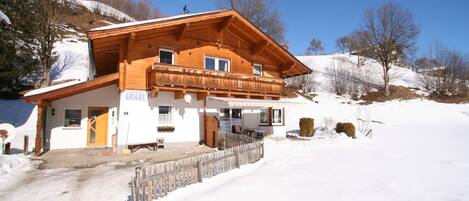 Extérieur maison de vacances [hiver]